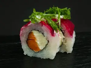 Red bito roll