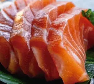 Sashimi salmón ahumado -1 unidad-