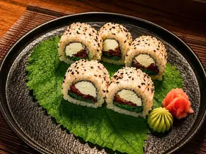 Capresse roll maki