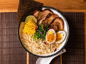 Ramen de cerdo