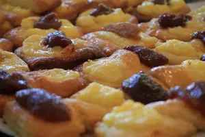 Factura de crema pastelera y membrillo: