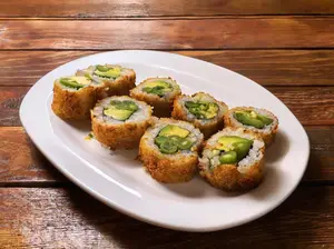 Sushi veggie panko roll