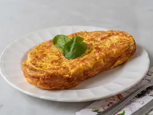 Omelette de jamón y queso