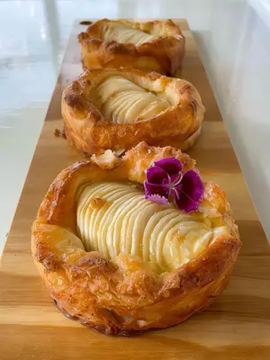 Danesa De Manzana