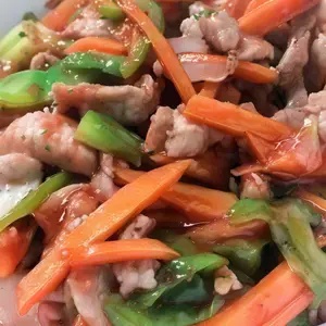 77- cerdo en tirillas picante