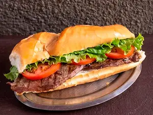 Sándwich de lomito simple
