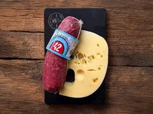 Salamin + queso