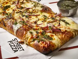 Pizza fugazzeta