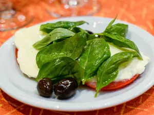 Capresse En Rodajas
