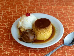 Flan Casero Con Dulce De Leche