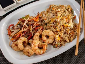 Wok de langostinos