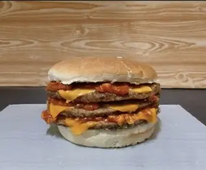 Burger xl triple cuarto