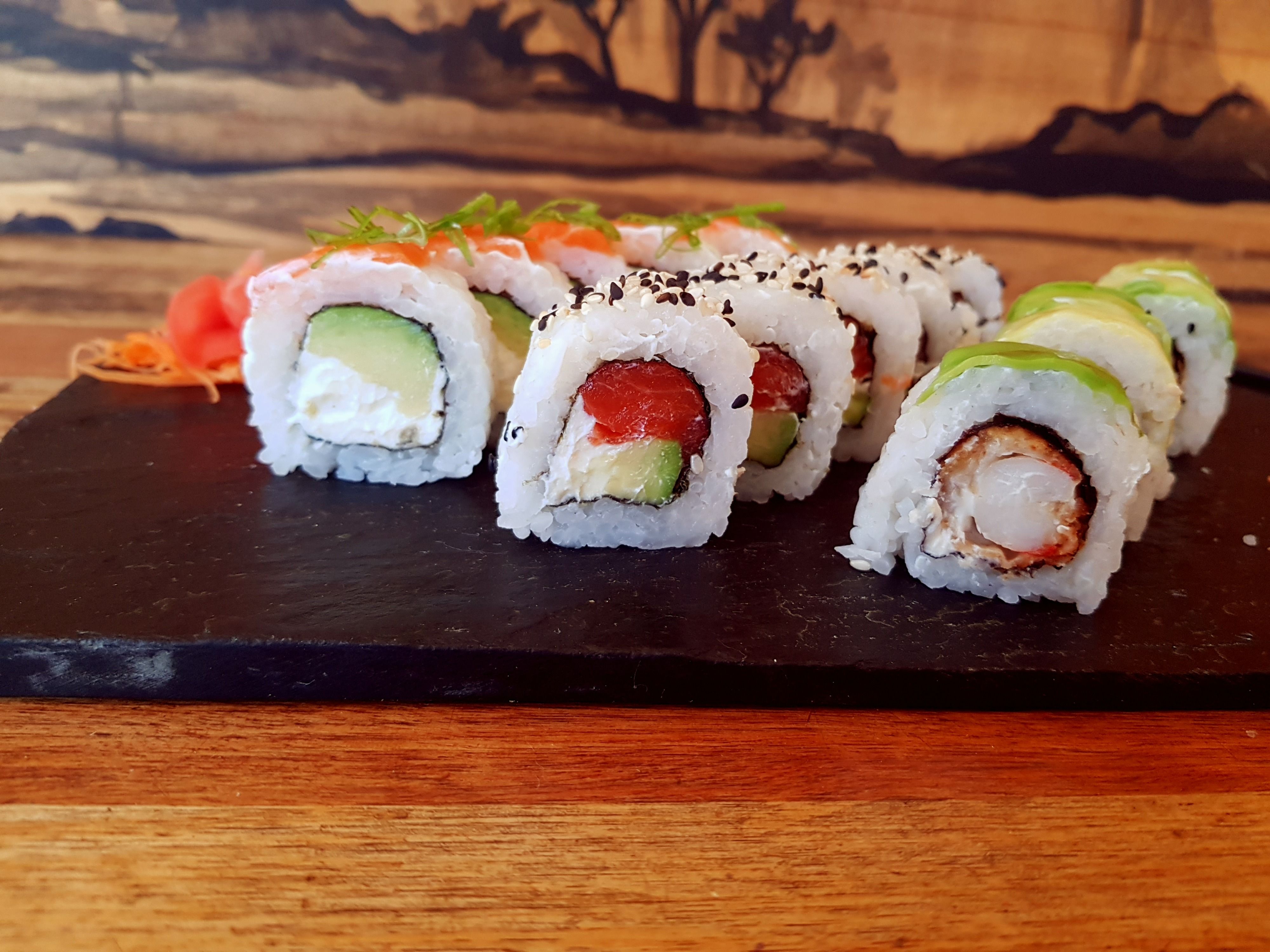 Sure Sushi Salad Wok San Isidro