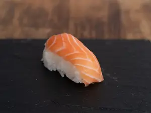 Nigiri salmón fresco 1 unidad