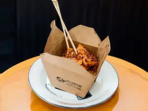 Wok con pollo