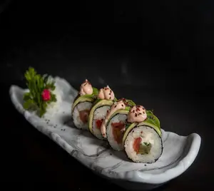 Beni maki roll