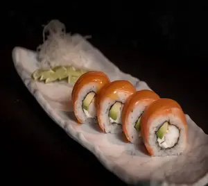 Sweet mango roll