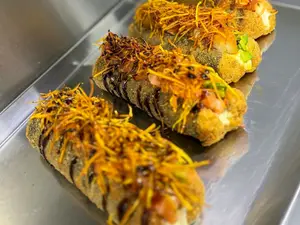 Dos pansushi 1salmon y 1lango