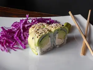 Avocado Roll 8 UNIDADES