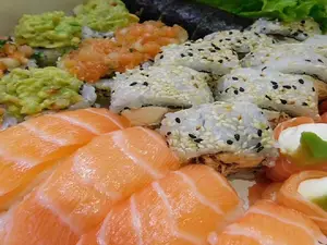 Sakai 30 pz mixtas fullsalmon