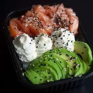 Poke Salmón