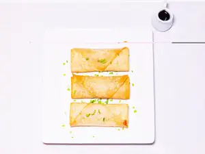 Empanaditas chinas (3 unidades)