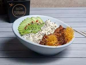 Sushi ebi salad
