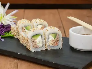 Tuna roll (8 piezas)