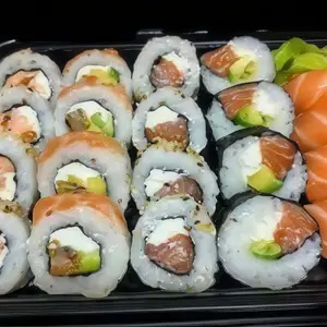 Salmón (por 24) piezas