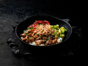 Poke Teriyaki Pollo Grillado