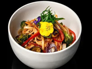 Wok Pasta Thai Veggie