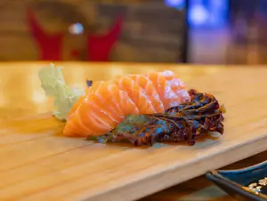 Sashimi de salmón X5