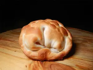 Empanada de queso y cebolla