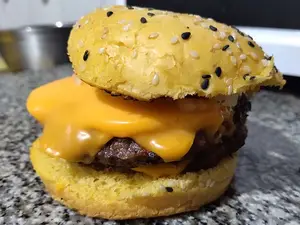 Hamburguesa SUSI Triple