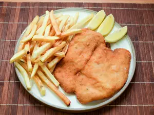 Milanesa de pollo con papas