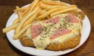 Milanesa napolitana con fritas