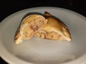 Empanada calabresa