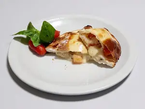 Empanada Caprese