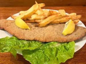 Milanesa con papas fritas