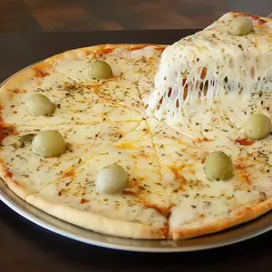 Pizza mozzarella 8 porciones