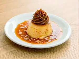 Flan con dulce de leche
