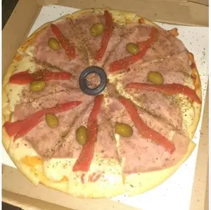 Pizza Jamón y morrónes grande