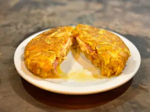 TORTILLA DE PAPA RELLENA