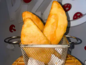 Empanada Venezolana De Pollo