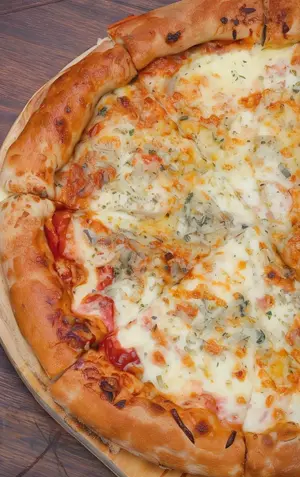 Pizza cebolla y panceta chica