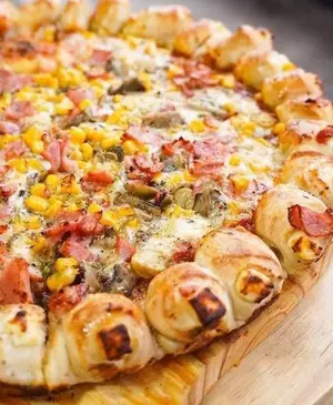 Pizza la reina chica 4 porcion