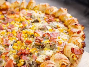 Pizza mitad y mitad 4porciones