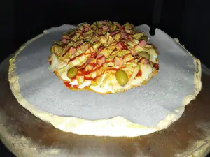 Pizza salchipapa