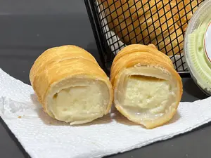 Tequeños con queso 12 Unidades