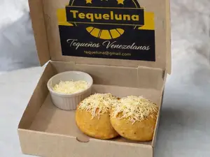 3 arepitas dulces con queso